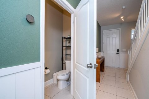 Townhouse in Winter Garden, Florida 3 bedrooms, 186.92 sq.m. № 2388218 - photo 12
