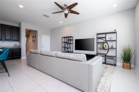 Townhouse in Winter Garden, Florida 3 bedrooms, 186.92 sq.m. № 2388218 - photo 24