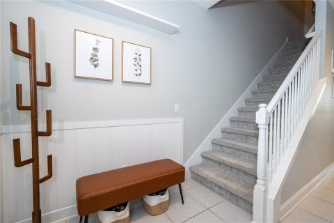 Townhouse in Winter Garden, Florida 3 bedrooms, 186.92 sq.m. № 2388218 - photo 10