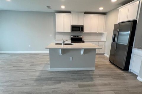 Townhouse in Orlando, Florida 3 bedrooms, 145.58 sq.m. № 1915943 - photo 2