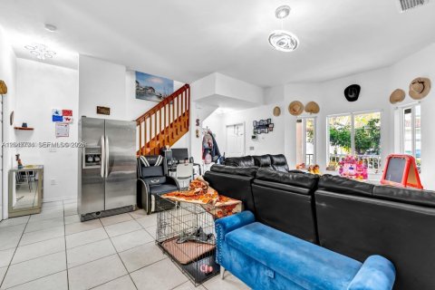Touwnhouse à vendre à Homestead, Floride: 2 chambres, 132.94 m2 № 2281548 - photo 7