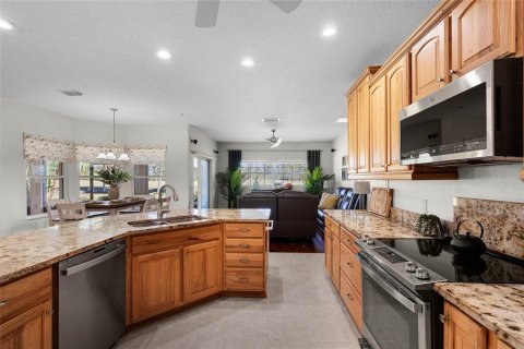 House in Merrit Island, Florida 3 bedrooms, 204.57 sq.m. № 1542604 - photo 16