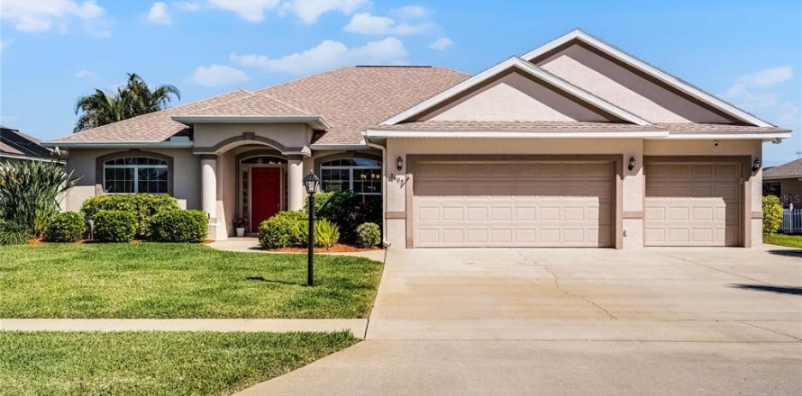 House in Merrit Island, Florida 3 bedrooms, 204.57 sq.m. № 1542604