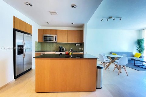 Condo in Miami, Florida, 1 bedroom № 2086400 - photo 10