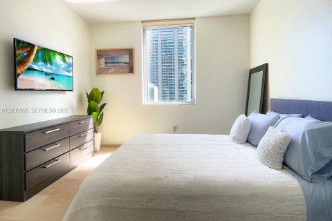 Condo in Miami, Florida, 1 bedroom № 2086400 - photo 7