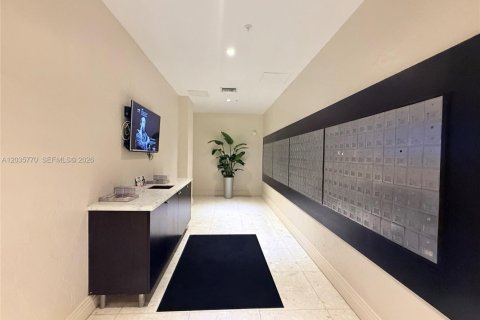 Appartement à louer à Hollywood, Floride: 1 chambre, 75.44 m2 № 2181332 - photo 18