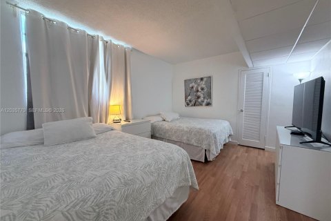 Appartement à louer à Hollywood, Floride: 1 chambre, 75.44 m2 № 2181332 - photo 9