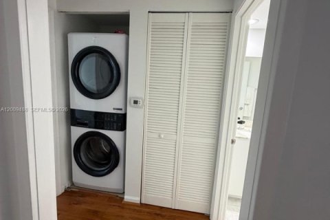 Copropriété à louer à Aventura, Floride: 2 chambres, 100.52 m2 № 2171000 - photo 5