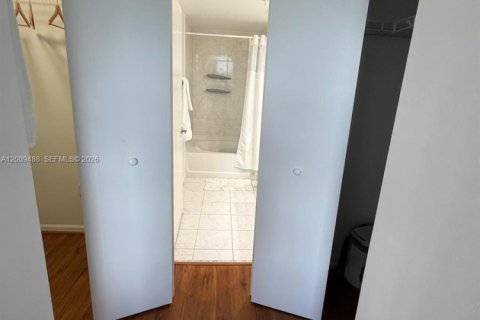 Copropriété à louer à Aventura, Floride: 2 chambres, 100.52 m2 № 2171000 - photo 27