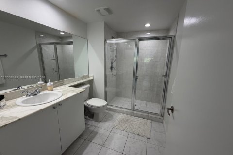 Copropriété à louer à Aventura, Floride: 2 chambres, 100.52 m2 № 2171000 - photo 17