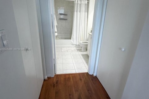 Copropriété à louer à Aventura, Floride: 2 chambres, 100.52 m2 № 2171000 - photo 10