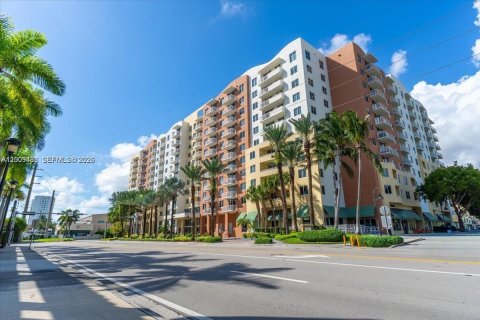 Condo à Aventura, Floride, 2 chambres  № 2171000