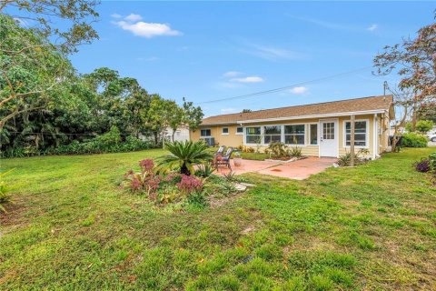 House in Saint Petersburg, Florida 2 bedrooms, 124.86 sq.m. № 1734228 - photo 30