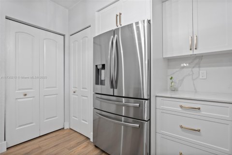 Купить кондоминиум в Холливуд, Флорида 2 спальни, 102.94м2, № 1713203 - фото 7