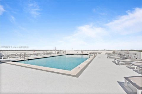 Купить кондоминиум в Холливуд, Флорида 2 спальни, 102.94м2, № 1713203 - фото 30