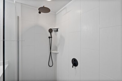 Купить кондоминиум в Холливуд, Флорида 2 спальни, 102.94м2, № 1713203 - фото 15