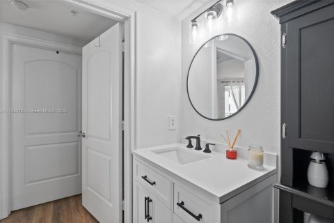 Купить кондоминиум в Холливуд, Флорида 2 спальни, 102.94м2, № 1713203 - фото 17