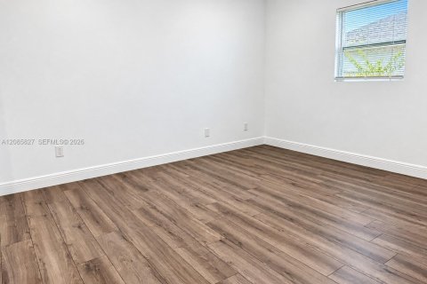 Casa en venta en Port St. Lucie, Florida, 3 dormitorios, 121.33 m2 № 2409315 - foto 10