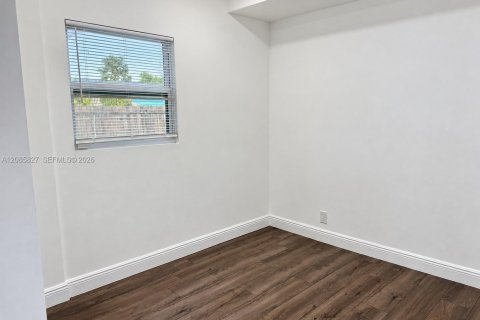 Casa en venta en Port St. Lucie, Florida, 3 dormitorios, 121.33 m2 № 2409315 - foto 11