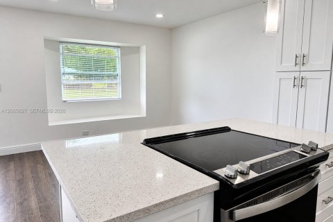 Casa en venta en Port St. Lucie, Florida, 3 dormitorios, 121.33 m2 № 2409315 - foto 5