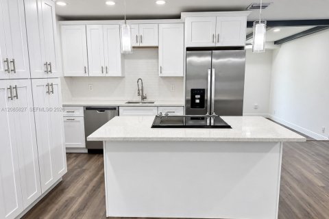 Casa en venta en Port St. Lucie, Florida, 3 dormitorios, 121.33 m2 № 2409315 - foto 3