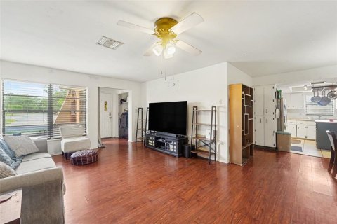 Villa ou maison à vendre à Holiday, Floride: 3 chambres, 126.81 m2 № 2220935 - photo 7