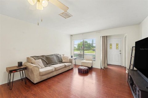 Villa ou maison à vendre à Holiday, Floride: 3 chambres, 126.81 m2 № 2220935 - photo 5