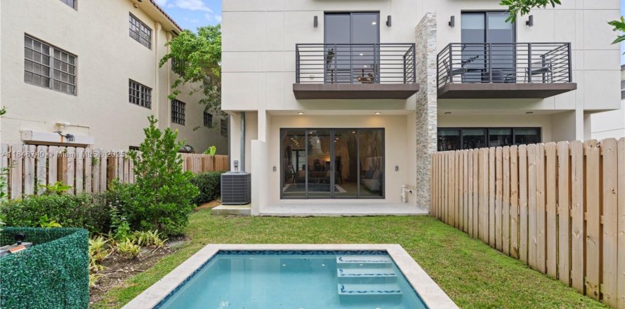 Touwnhouse à Fort Lauderdale, Floride 4 chambres, 230.58 m2 № 1857026