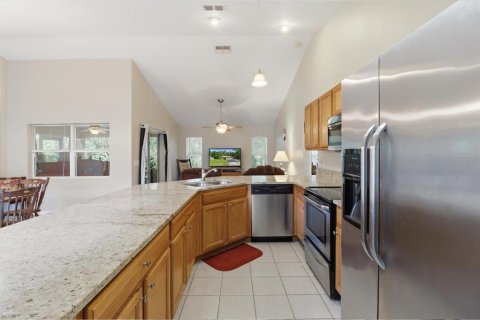 House in Crystal River, Florida 3 bedrooms, 118.82 sq.m. № 2213103 - photo 11