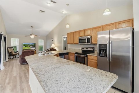 House in Crystal River, Florida 3 bedrooms, 118.82 sq.m. № 2213103 - photo 9