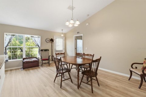 House in Crystal River, Florida 3 bedrooms, 118.82 sq.m. № 2213103 - photo 5