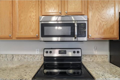 House in Crystal River, Florida 3 bedrooms, 118.82 sq.m. № 2213103 - photo 13