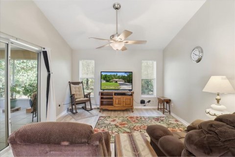 House in Crystal River, Florida 3 bedrooms, 118.82 sq.m. № 2213103 - photo 15