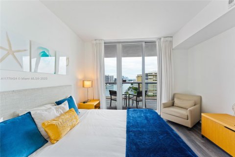 Купить кондоминиум в Халландейл-Бич, Флорида 2 спальни, 95.69м2, № 1985588 - фото 28