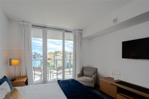 Купить кондоминиум в Халландейл-Бич, Флорида 2 спальни, 95.69м2, № 1985588 - фото 12