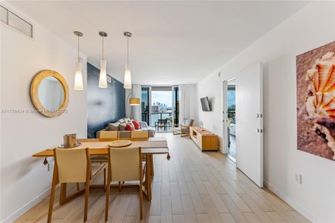 Купить кондоминиум в Халландейл-Бич, Флорида 2 спальни, 95.69м2, № 1985588 - фото 26