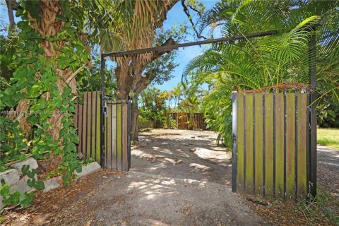 House in Fort Lauderdale, Florida 3 bedrooms, 78.04 sq.m. № 1802548 - photo 23
