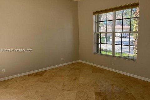 Купить виллу или дом в Уэстон, Флорида 5 спален, 282.52м2, № 2042955 - фото 9