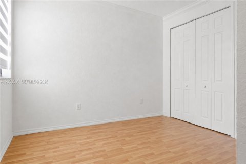 Touwnhouse à vendre à Cutler Bay, Floride: 4 chambres, 204.48 m2 № 2192784 - photo 24