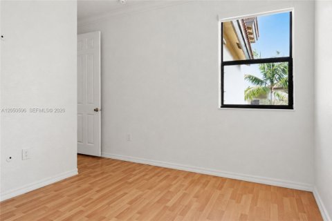 Touwnhouse à vendre à Cutler Bay, Floride: 4 chambres, 204.48 m2 № 2192784 - photo 25