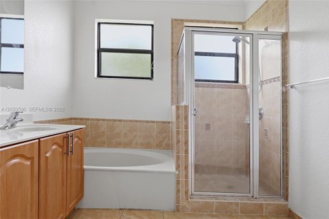 Touwnhouse à vendre à Cutler Bay, Floride: 4 chambres, 204.48 m2 № 2192784 - photo 20