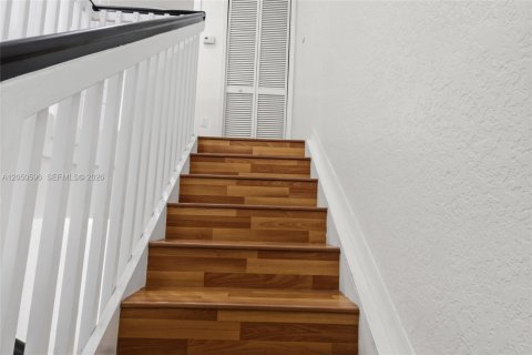 Touwnhouse à vendre à Cutler Bay, Floride: 4 chambres, 204.48 m2 № 2192784 - photo 17