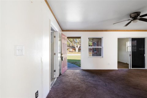 House in DeLand, Florida 3 bedrooms, 120.03 sq.m. № 2098603 - photo 20
