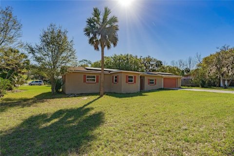 House in DeLand, Florida 3 bedrooms, 120.03 sq.m. № 2098603 - photo 3