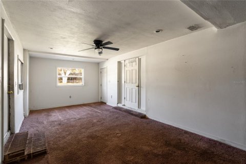 House in DeLand, Florida 3 bedrooms, 120.03 sq.m. № 2098603 - photo 24
