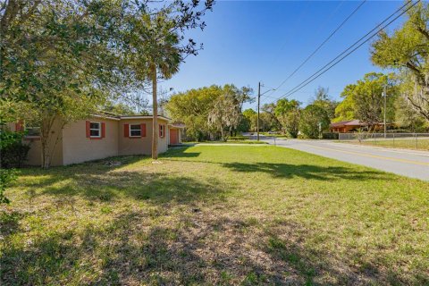 House in DeLand, Florida 3 bedrooms, 120.03 sq.m. № 2098603 - photo 5