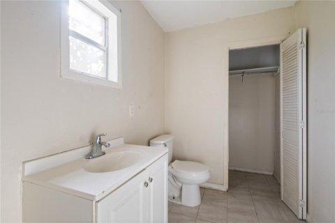 House in DeLand, Florida 3 bedrooms, 120.03 sq.m. № 2098603 - photo 11