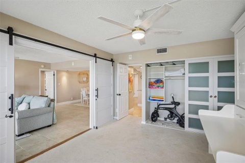 Copropriété à vendre à Clearwater, Floride: 2 chambres, 120.77 m2 № 2408833 - photo 11