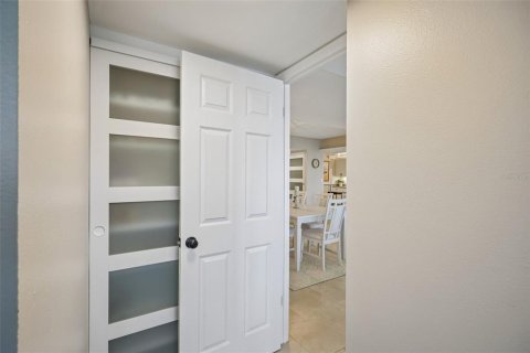 Copropriété à vendre à Clearwater, Floride: 2 chambres, 120.77 m2 № 2408833 - photo 24