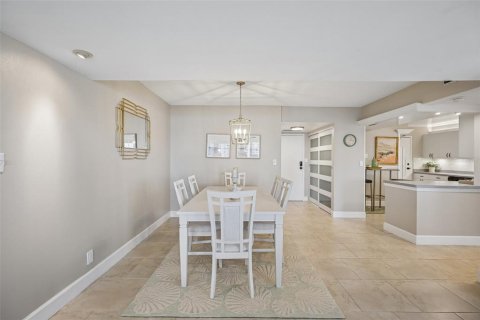 Copropriété à vendre à Clearwater, Floride: 2 chambres, 120.77 m2 № 2408833 - photo 7